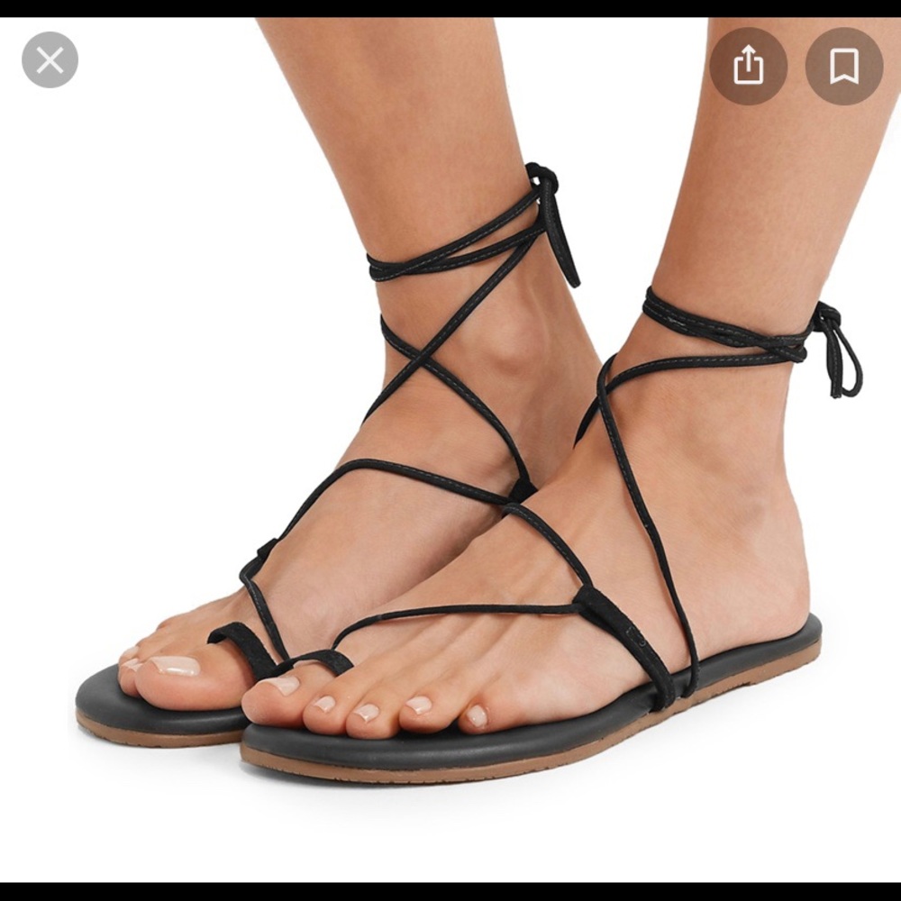 Lace up tkees